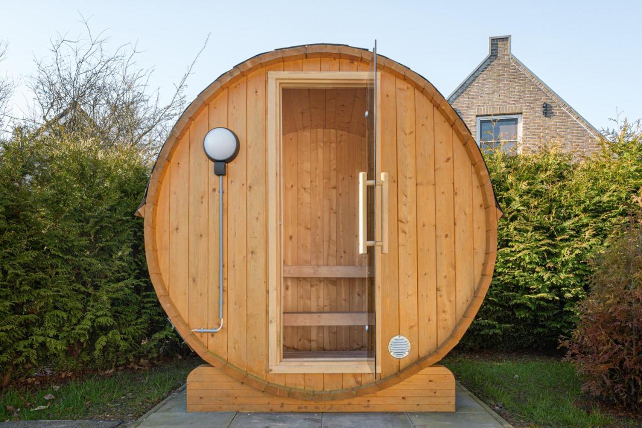 Tzummarum The Frisian Beach House Met Scandinavische Barrel Saunaヴィラ エクステリア 写真