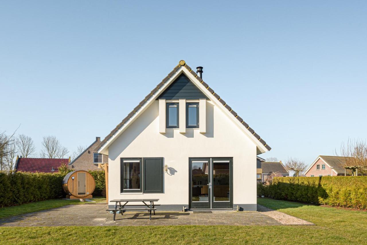 Tzummarum The Frisian Beach House Met Scandinavische Barrel Saunaヴィラ エクステリア 写真