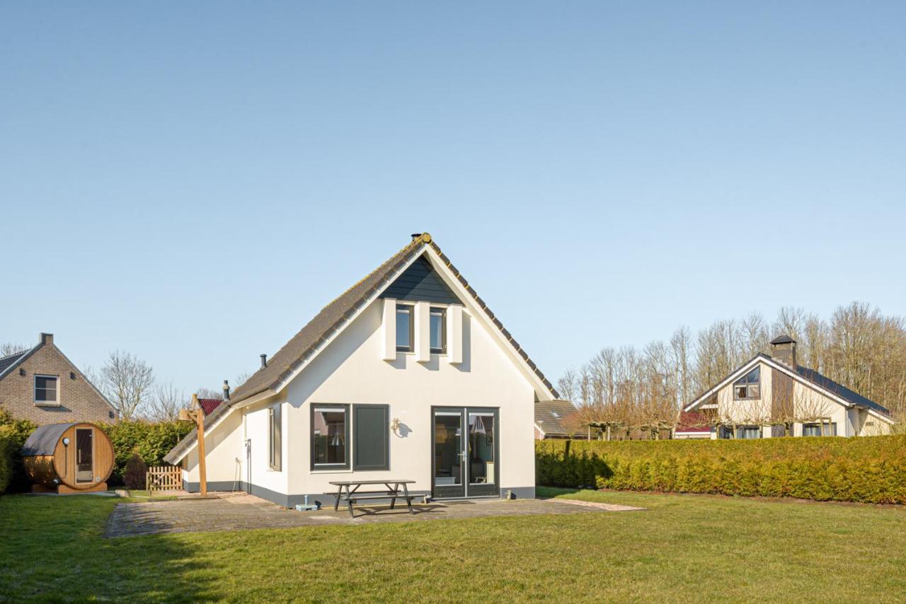 Tzummarum The Frisian Beach House Met Scandinavische Barrel Saunaヴィラ エクステリア 写真